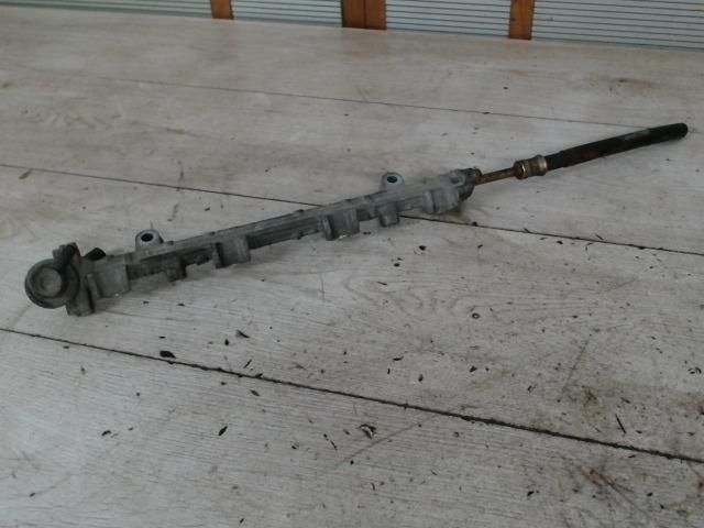 bontott MITSUBISHI COLT Porlasztó Sor / Híd