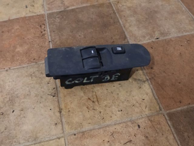 bontott MITSUBISHI COLT Ablakemelő Kapcsoló Négyes / Kettes