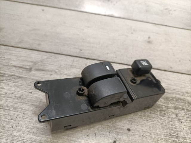 bontott MITSUBISHI COLT Ablakemelő Kapcsoló Négyes / Kettes