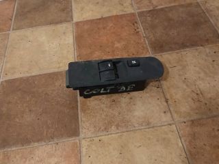 bontott MITSUBISHI COLT Ablakemelő Kapcsoló Négyes / Kettes