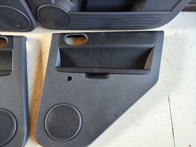 bontott MITSUBISHI COLT Ajtó Kárpit Szett