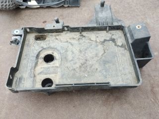 bontott MITSUBISHI COLT Akkumulátor Tartó