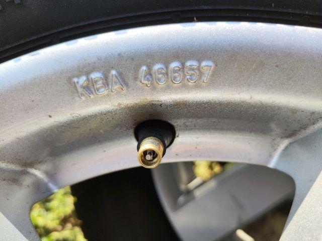 bontott MITSUBISHI COLT Alufelni Szett Gumival