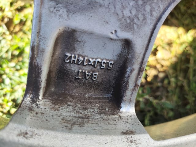 bontott MITSUBISHI COLT Alufelni Szett Gumival