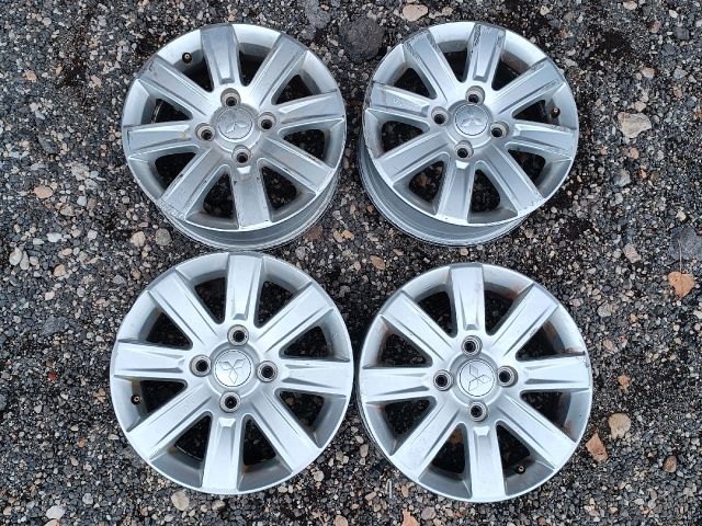 bontott MITSUBISHI COLT Alufelni Szett