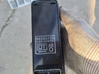 bontott MITSUBISHI COLT Bal első Ablakemelő Kapcsoló