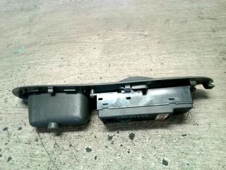 bontott MITSUBISHI COLT Bal első Ablakemelő Kapcsoló