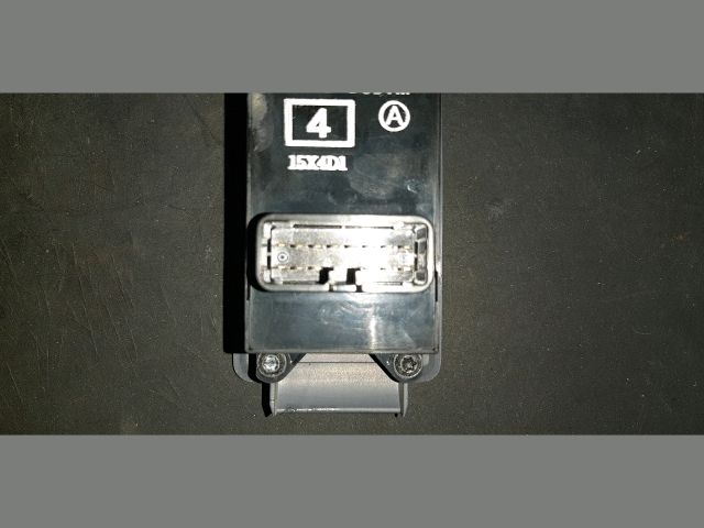 bontott MITSUBISHI COLT Bal első Ablakemelő Kapcsoló