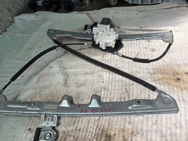 bontott MITSUBISHI COLT Bal első Ablakemelő Szerkezet (Elektromos)