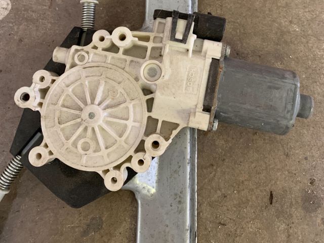 bontott MITSUBISHI COLT Bal első Ablakemelő Szerkezet (Elektromos)