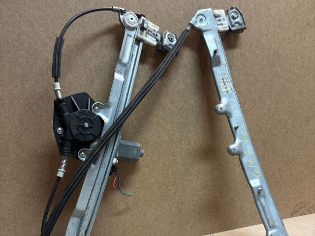 bontott MITSUBISHI COLT Bal első Ablakemelő Szerkezet (Elektromos)