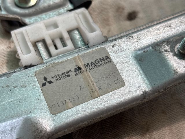 bontott MITSUBISHI COLT Bal első Ablakemelő Szerkezet (Elektromos)
