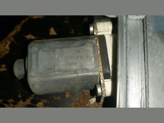 bontott MITSUBISHI COLT Bal első Ablakemelő Szerkezet (Elektromos)