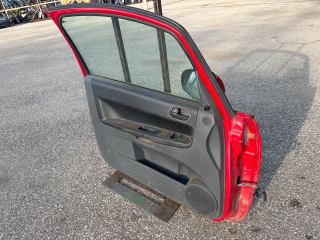 bontott MITSUBISHI COLT Bal első Ajtó (Részeivel)