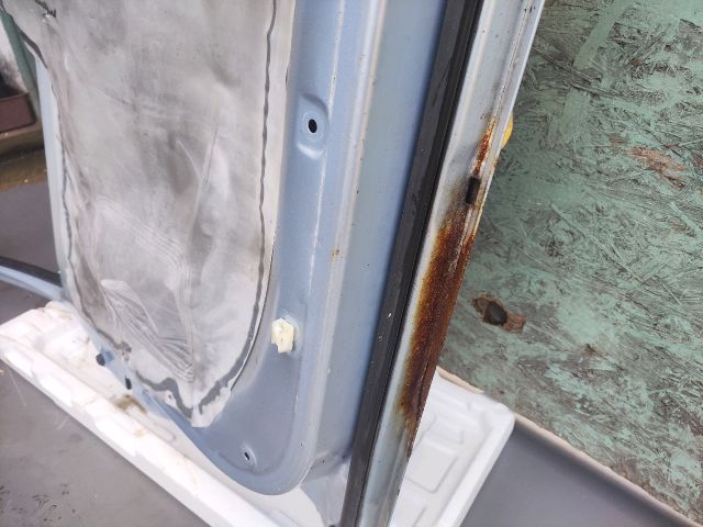 bontott MITSUBISHI COLT Bal első Ajtó (Üres lemez)