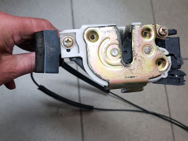 bontott MITSUBISHI COLT Bal első Ajtózár Motor