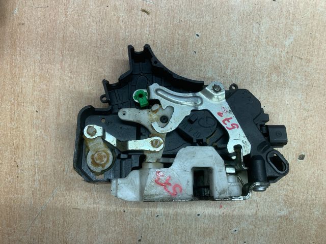 bontott MITSUBISHI COLT Bal első Ajtózár