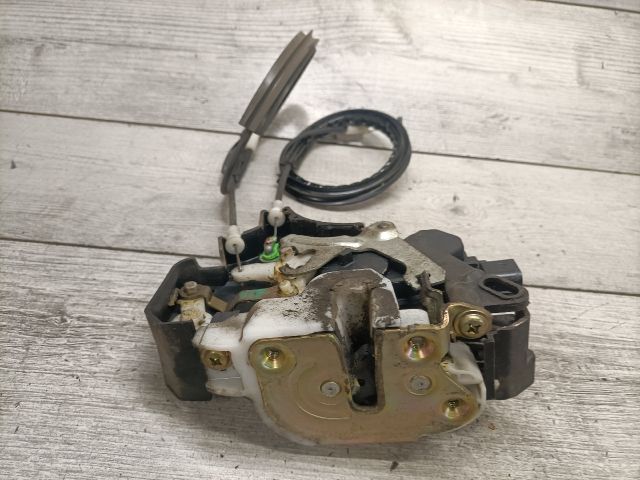 bontott MITSUBISHI COLT Bal első Ajtózár