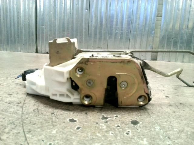 bontott MITSUBISHI COLT Bal első Ajtózár