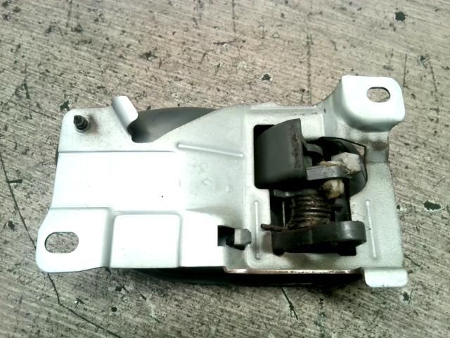 bontott MITSUBISHI COLT Bal első Belső Kilincs