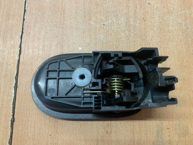 bontott MITSUBISHI COLT Bal első Belső Kilincs