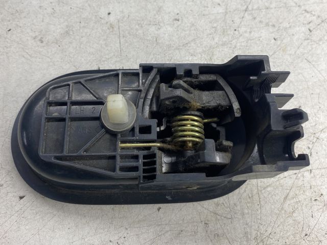 bontott MITSUBISHI COLT Bal első Belső Kilincs