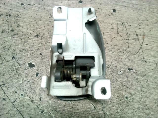 bontott MITSUBISHI COLT Bal első Belső Kilincs