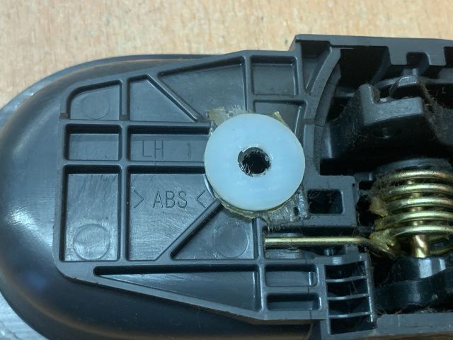 bontott MITSUBISHI COLT Bal első Belső Kilincs