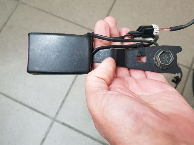 bontott MITSUBISHI COLT Bal első Biztonsági Öv Csat