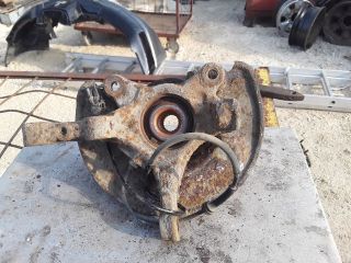 bontott MITSUBISHI COLT Bal első Csonkállvány Kerékaggyal