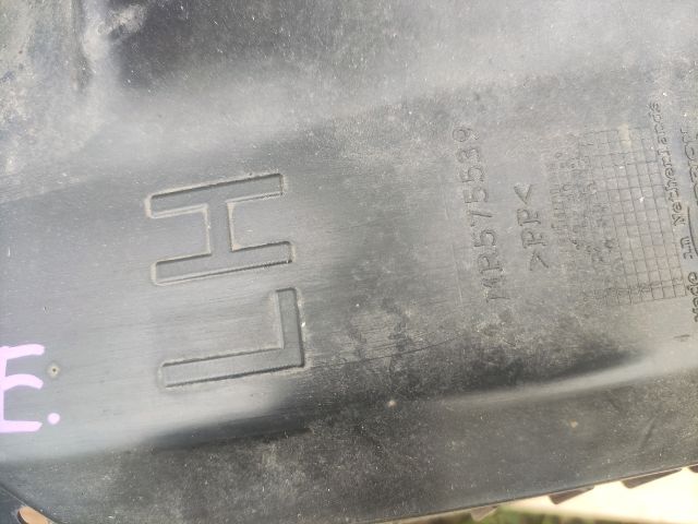 bontott MITSUBISHI COLT Bal első Dobbetét (Kerékjárati, Műanyag)