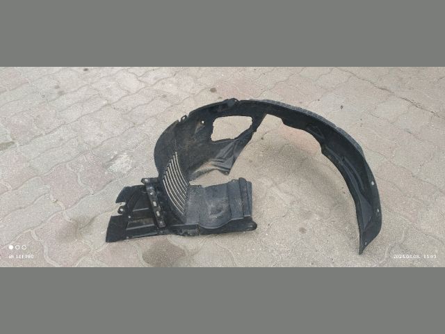 bontott MITSUBISHI COLT Bal első Dobbetét (Kerékjárati, Műanyag)