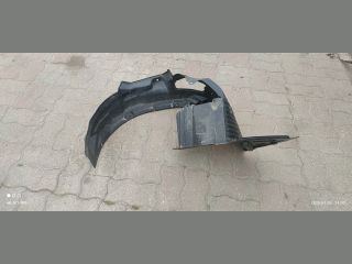 bontott MITSUBISHI COLT Bal első Dobbetét (Kerékjárati, Műanyag)