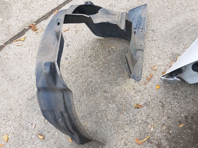 bontott MITSUBISHI COLT Bal első Első Dobbetét (Kerékjárati, Műanyag)