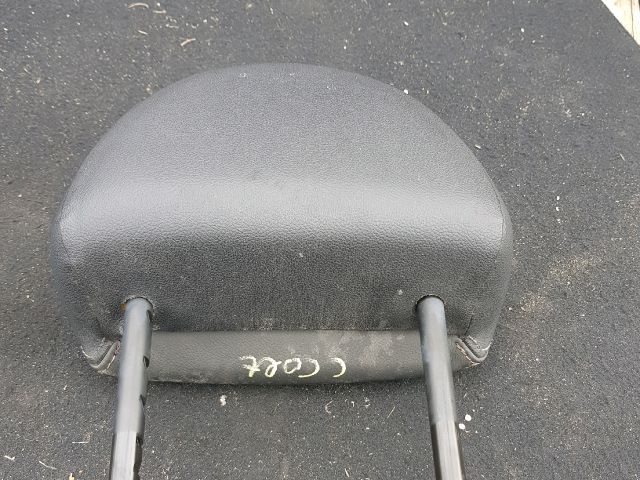 bontott MITSUBISHI COLT Bal első Fejtámla