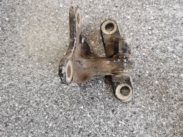 bontott MITSUBISHI COLT Bal első Felső Zsanér