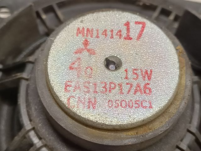 bontott MITSUBISHI COLT Bal első Hangszóró