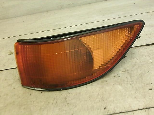 bontott MITSUBISHI COLT Bal első Irányjelző