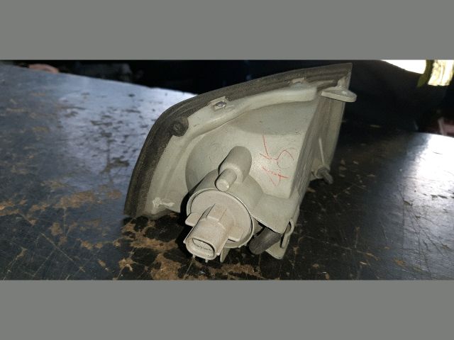 bontott MITSUBISHI COLT Bal első Irányjelző