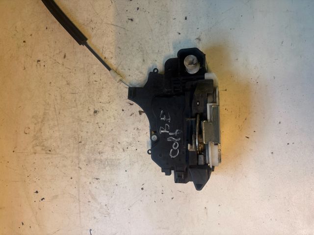 bontott MITSUBISHI COLT Bal első Központizár Motor