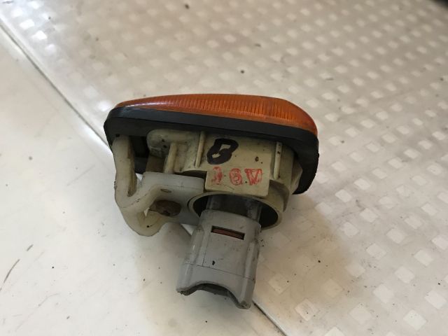 bontott MITSUBISHI COLT Bal első Sárvédő Irányjelző