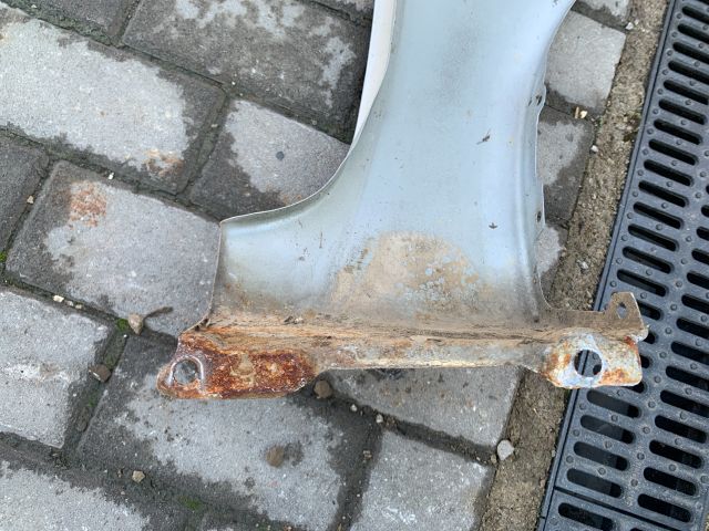 bontott MITSUBISHI COLT Bal első Sárvédő