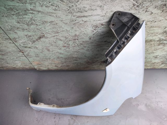 bontott MITSUBISHI COLT Bal első Sárvédő