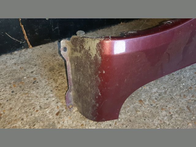 bontott MITSUBISHI COLT Bal első Sárvédő