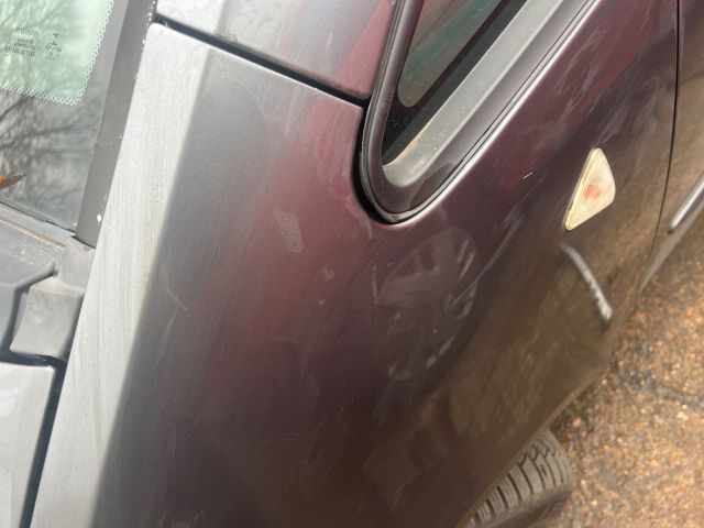 bontott MITSUBISHI COLT Bal első Sárvédő