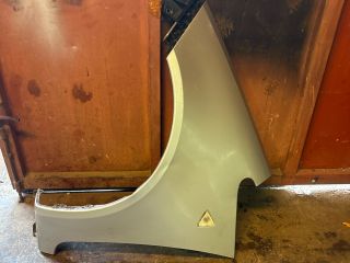 bontott MITSUBISHI COLT Bal első Sárvédő