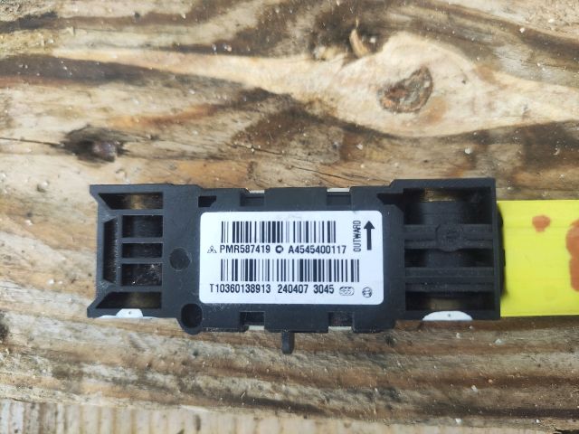 bontott MITSUBISHI COLT Bal első Ütközés Érzékelő (Homlokfalon)