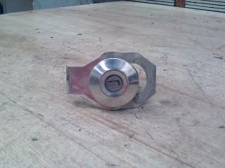 bontott MITSUBISHI COLT Bal első Zárbetét