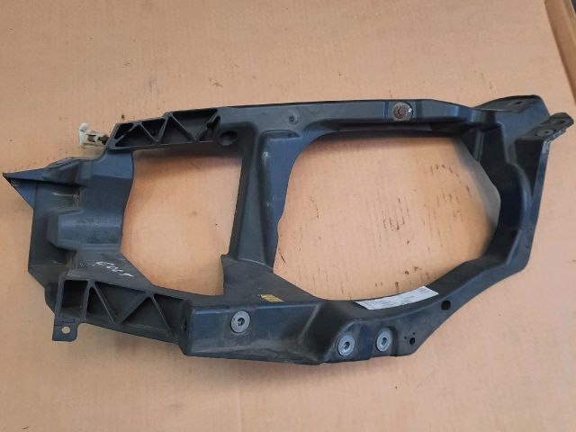 bontott MITSUBISHI COLT Bal Fényszóró Lámpakeret