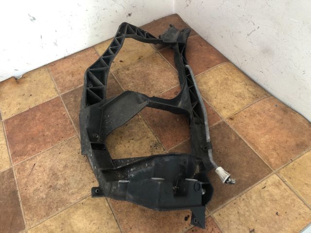 bontott MITSUBISHI COLT Bal Fényszóró Lámpakeret